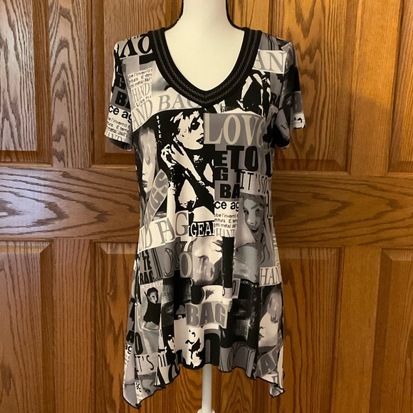 LanaLee Black and Off-White “Love Handbags” Tunic, Size Medium - Picture 2 of 7